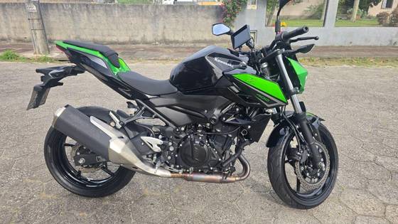 KAWASAKI Z400 
